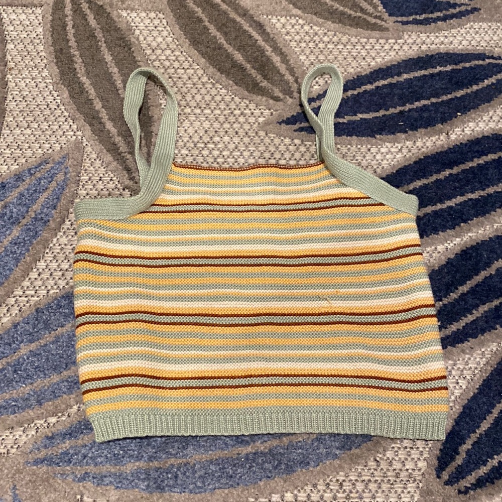 Cute knit top!